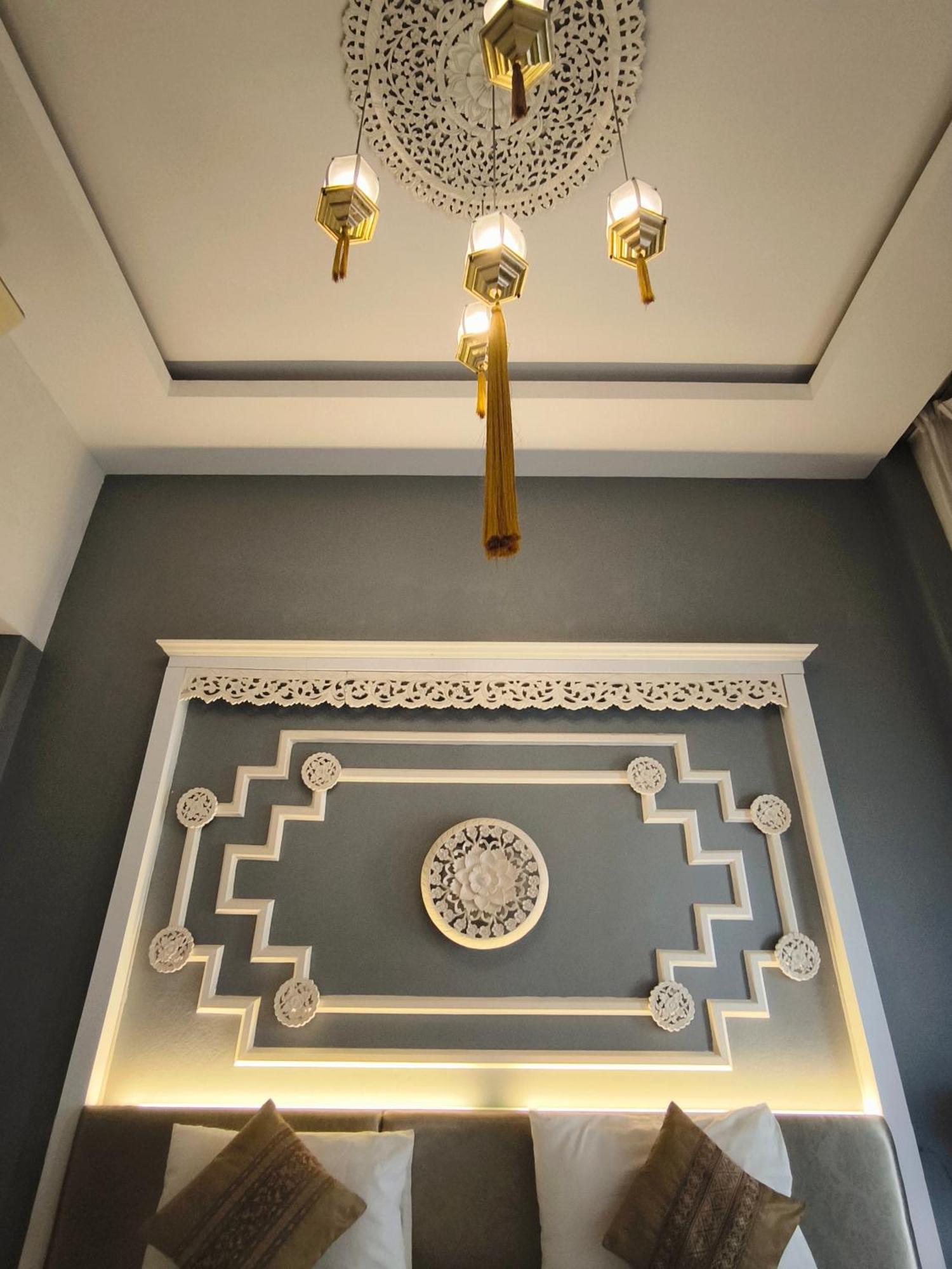 מלון צ'יאנג מאי Ratchiangsaen Flora House חדר תמונה
