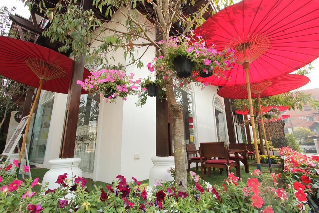 מלון צ'יאנג מאי Ratchiangsaen Flora House מראה חיצוני תמונה