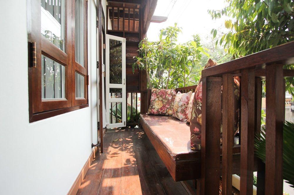 מלון צ'יאנג מאי Ratchiangsaen Flora House מראה חיצוני תמונה