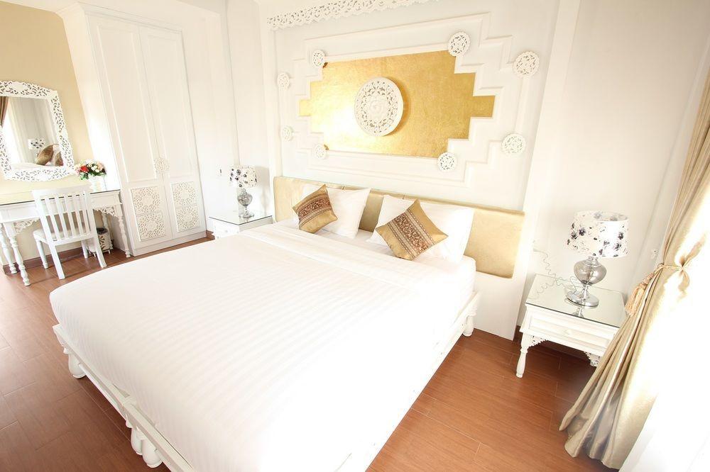 מלון צ'יאנג מאי Ratchiangsaen Flora House מראה חיצוני תמונה