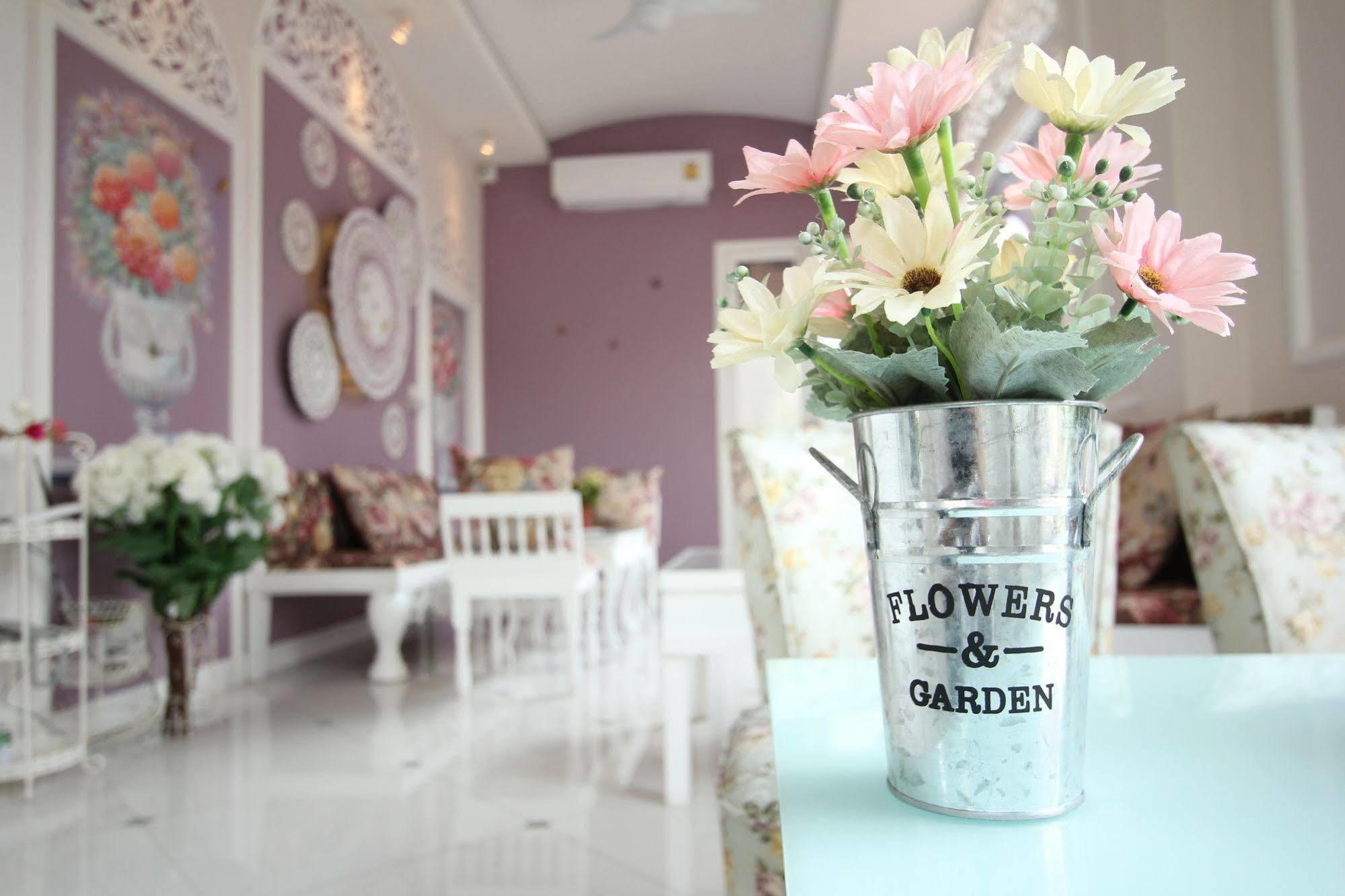 מלון צ'יאנג מאי Ratchiangsaen Flora House מראה חיצוני תמונה